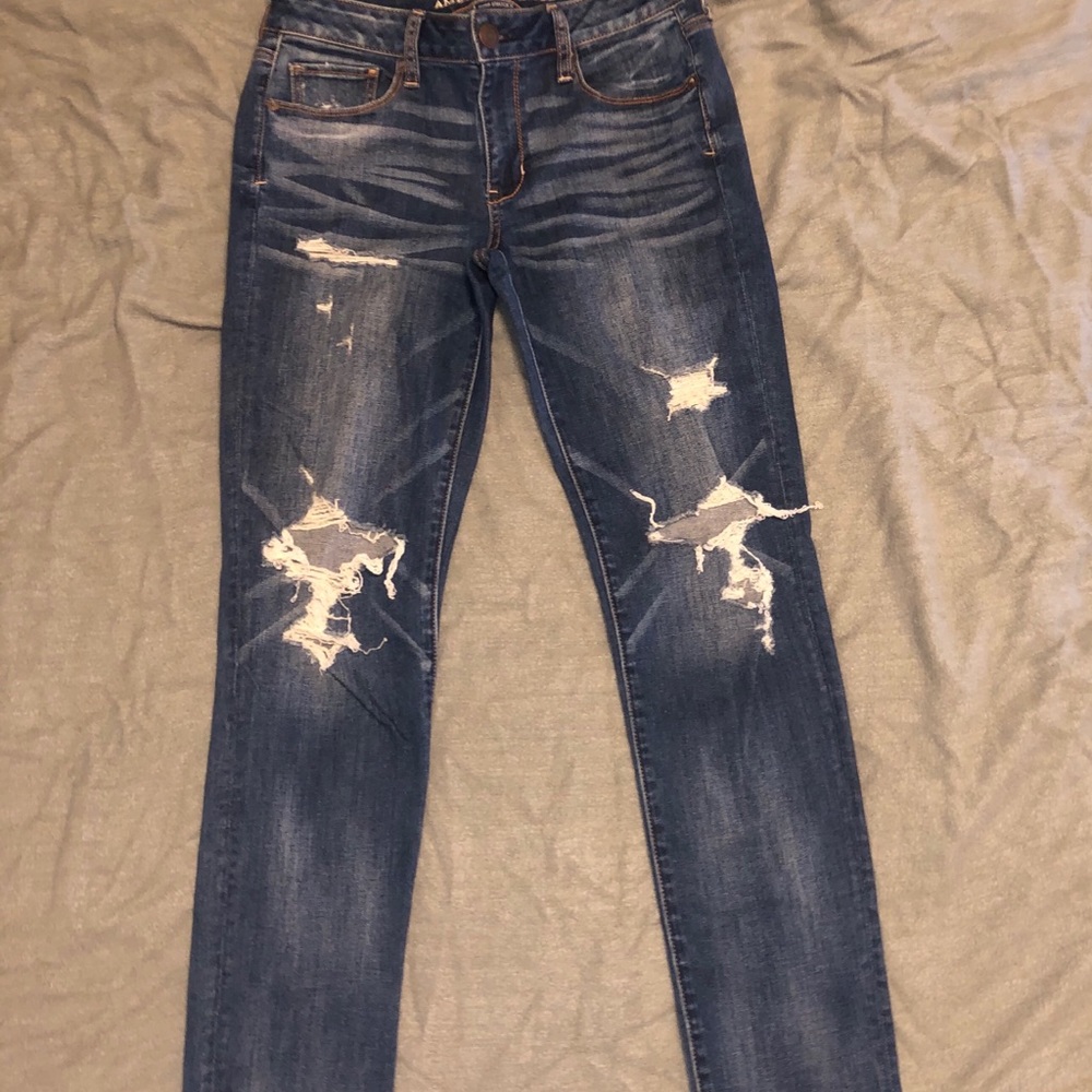 Used Womens Ripped American Eagle Jeans